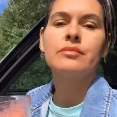 Shirle.... photo on Jungo Live