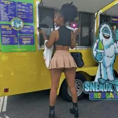 Lucy_miles photo on Jungo Live