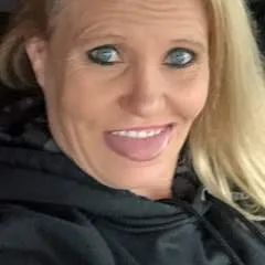 Slutynsexy56 photo on Jungo Live