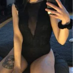 Naughtymitchelle photo on Jungo Live