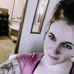 Womenneedsawomen photo on Jungo Live