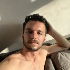 Kinkymaster........ photo on Jungo Live