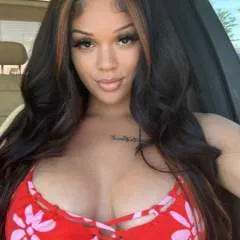 Sarah photo on Jungo Live