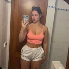 Sarah photo on Jungo Live