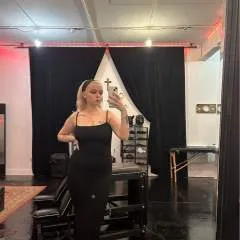 Godess Denises photo on Jungo Live