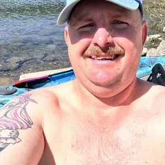 Chris.... photo on Jungo Live