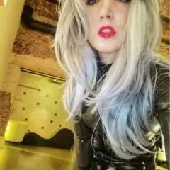 Dominatrixlisa photo on Jungo Live
