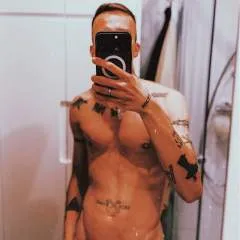 Y93pl photo on Jungo Live