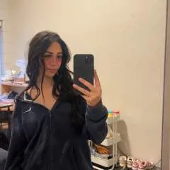 Kat.... photo on Jungo Live