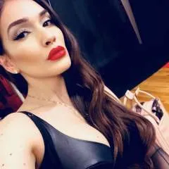 Mistress Alexxa Von Hell photo on Jungo Live