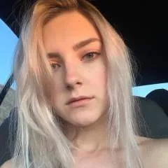 Shelly photo on Jungo Live