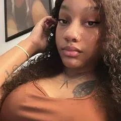 Melodyy photo on Jungo Live