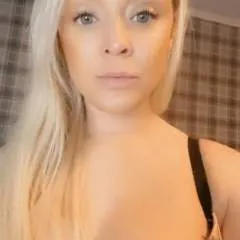 Ashley photo on Jungo Live