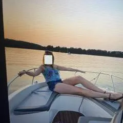 Danielola photo on Jungo Live