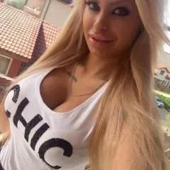 Andreea22 photo on Jungo Live
