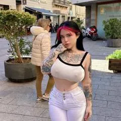 Sandra photo on Jungo Live