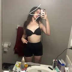 Liv photo on Jungo Live