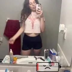 Liv photo on Jungo Live