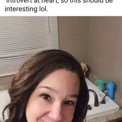 Loriann photo on Jungo Live