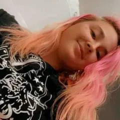 Katie Sandra photo on Jungo Live