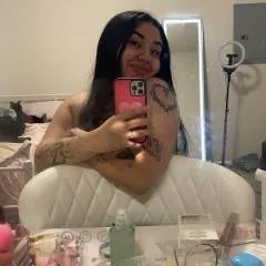 Angie photo on Jungo Live