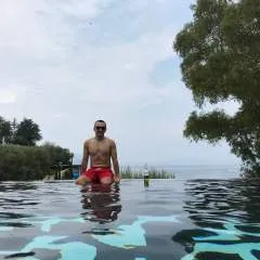 Troy photo on Jungo Live