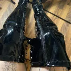 Mistresraven photo on Jungo Live