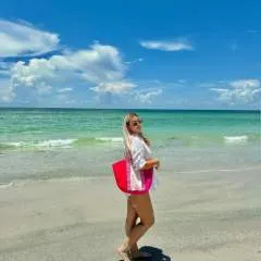 Alura B photo on Jungo Live