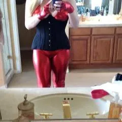 Latex Roselyn photo on Jungo Live