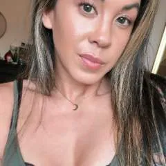 Your_queen photo on Jungo Live