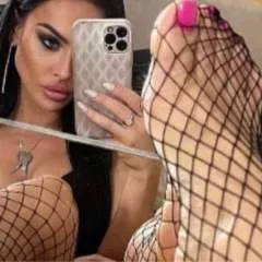 Evil_woman photo on Jungo Live