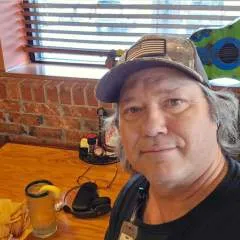 Jamest99 photo on Jungo Live