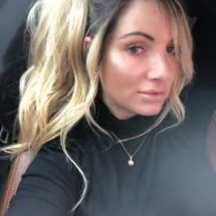 Shopia photo on Jungo Live