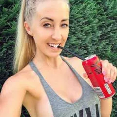 Liv photo on Jungo Live