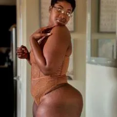 Vally photo on Jungo Live