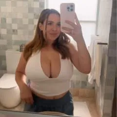 Rubymay photo on Jungo Live