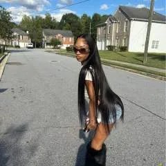 Mistress Olivia photo on Jungo Live