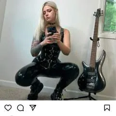 Mistress Mercy photo on Jungo Live