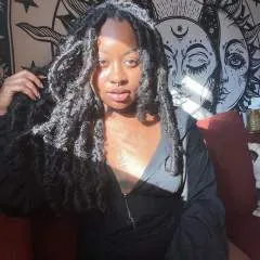 Ariella photo on Jungo Live