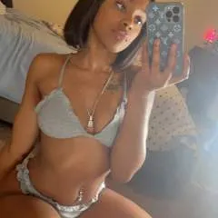 Kylie photo on Jungo Live