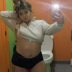 Julie photo on Jungo Live