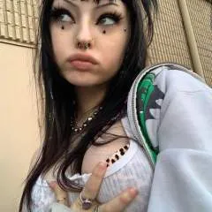 Ashley.... photo on Jungo Live