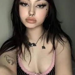 Ashley.... photo on Jungo Live