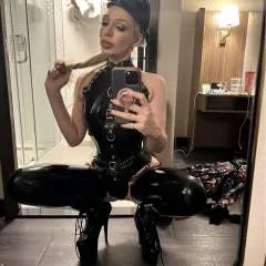 Goddess_smith photo on Jungo Live