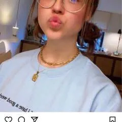 Sabrina photo on Jungo Live