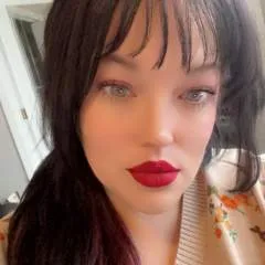 Chey photo on Jungo Live