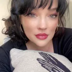 Chey photo on Jungo Live