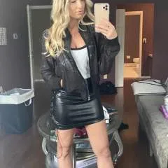 Mistress Shopia photo on Jungo Live