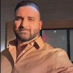 Gill photo on Jungo Live