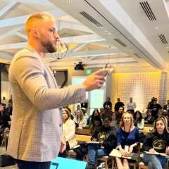 Simon photo on Jungo Live